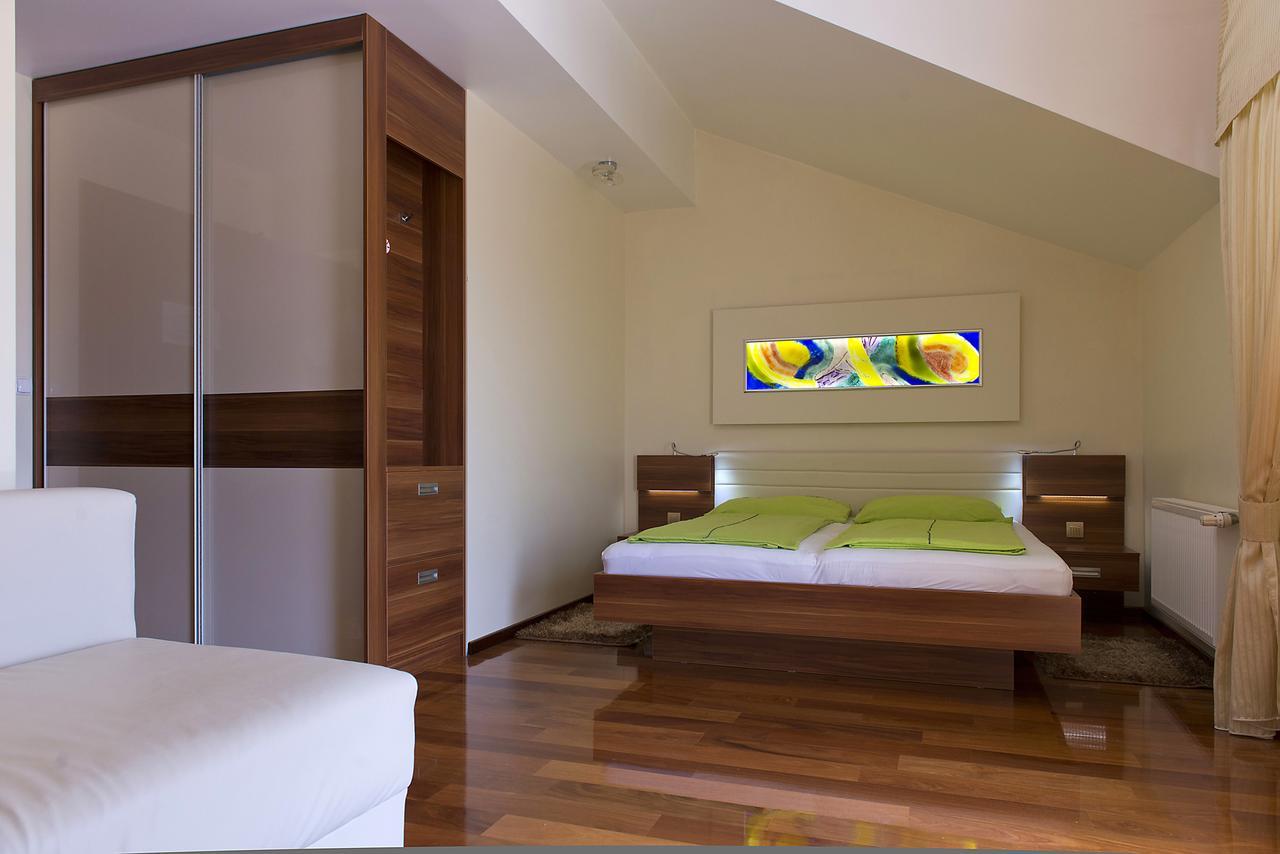Pansion Maestral Hotel Novi Vinodolski Eksteriør billede