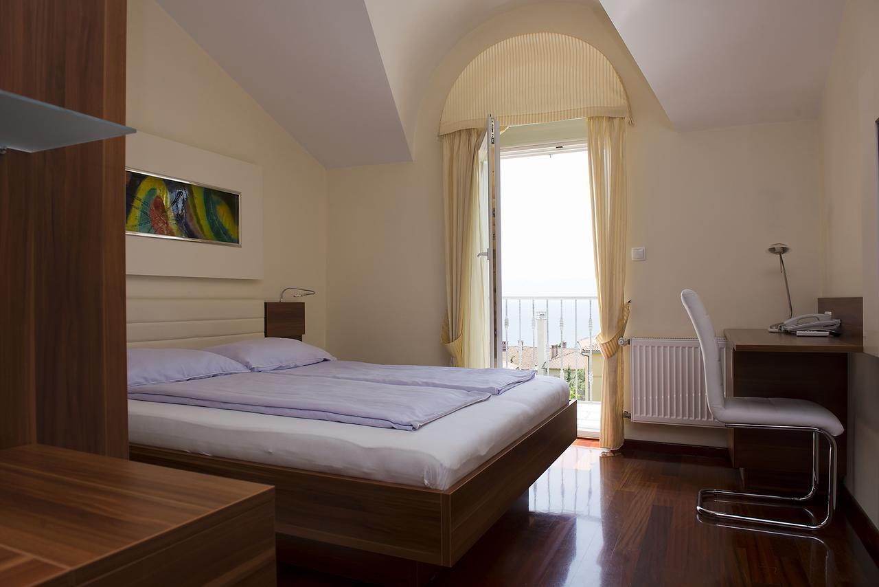 Pansion Maestral Hotel Novi Vinodolski Eksteriør billede