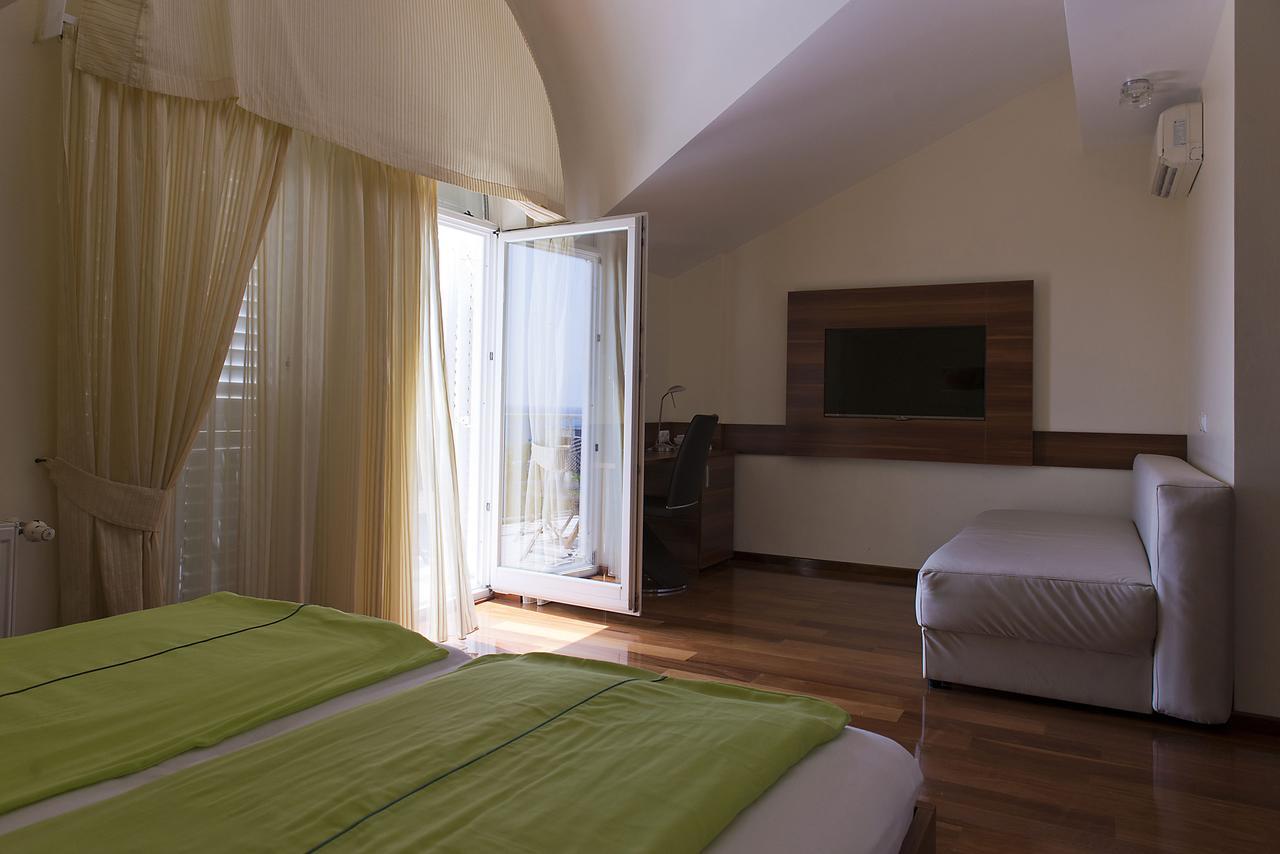 Pansion Maestral Hotel Novi Vinodolski Eksteriør billede