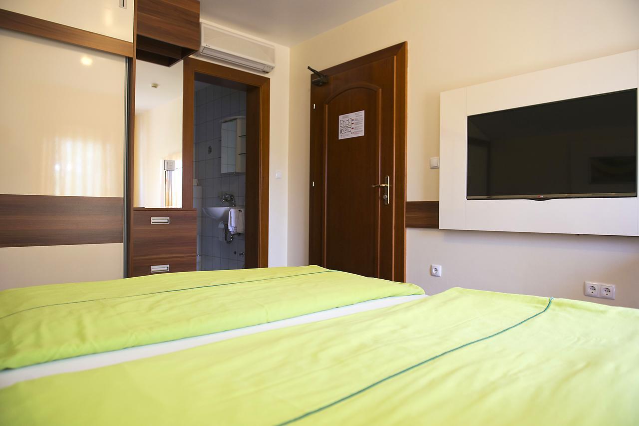 Pansion Maestral Hotel Novi Vinodolski Eksteriør billede
