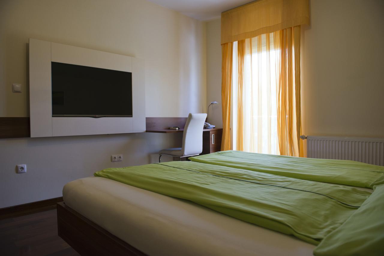 Pansion Maestral Hotel Novi Vinodolski Eksteriør billede